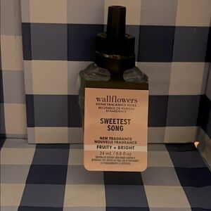Bath and Body Works SWEETEST SONG Wallflower Refill